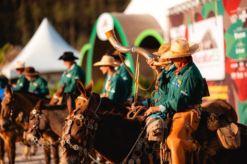 Travessia pela Rota Imperial reúne tropeiros e reforça turismo rural entre ES e MG