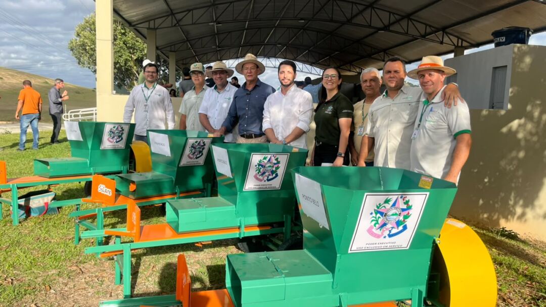 Equipamentos para produção de silagem reforçam apoio à pecuária em sete municípios capixabas